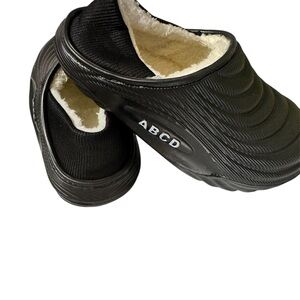 ABCD Men’s Black Fleece-Lined Slip-On Clog
